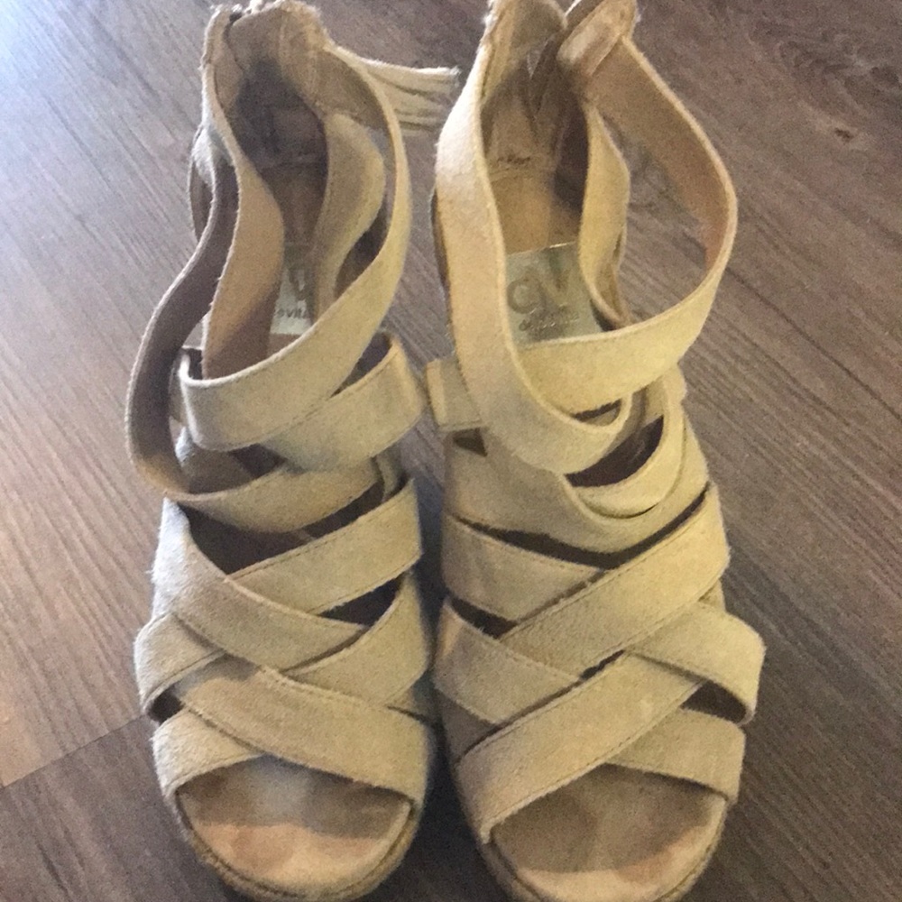 Dolce vita 6.5 platform khaki sandal